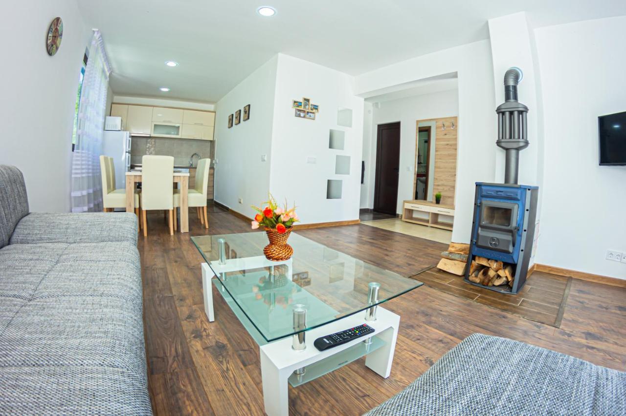 Holiday Home Lisica ชาเบลียค ภายนอก รูปภาพ