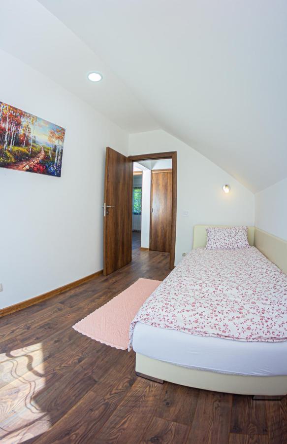 Holiday Home Lisica ชาเบลียค ภายนอก รูปภาพ